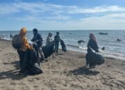 Asmo Sulsel Gelar Aksi Beach Clean Up Day Bersama Jurnalis