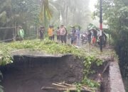 Kali Awau Meluap, Arus Kendaraan Jalan Lintas Seram Terganggu
