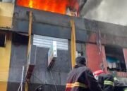 Lima Unit Mobil Padamkan Kebakaran di Terminal Mardika