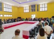 Protes Kebijakan Bupati SBB Tutup Aktivitas PT SIM, Ratusan Warga Datangi Kantor DPRD