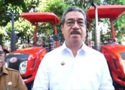 Kerja Keras Tak Sia-sia, Gubernur Maluku Hadirkan Traktor Modern untuk Petani