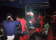 Mati Mesin dan Terombang-Ambing Di Perairan Laut Aru, Kapal Motor Kayu Bermuatan 9 Penumpang Berhasil Diselamatkan Tim SAR Gabungan