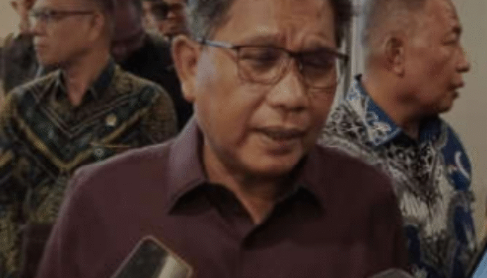 WFH Jumat Berlaku Penuh, Wali Kota Ambon Soroti Sampah dan Pastikan Pinjaman Aman