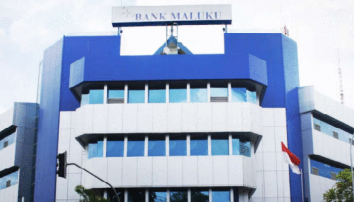 Saat Kasus Seragam Rp17 Miliar Masih Disidik, Dirut Bank Maluku-Malut Temui Kajati Maluku