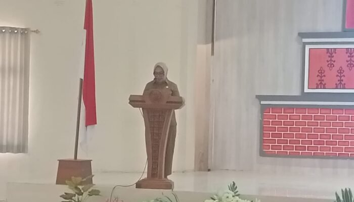 Lepas 147 Mahasiswa KKN IAKN Ambon, Wawali Ely Pesan: Bawa Inovasi, Jaga Adat, Tinggalkan Karya Nyata