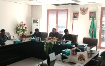 Mahasiswa Ambalau Desak DPRD Keluar dari Zona Diam Soal Jalan Lingkar