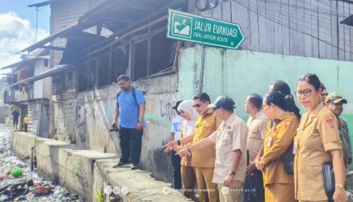 Viral Mendunia, Bodewin Ultimatum Soal Sampah dan Sanitasi