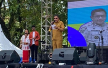 Target Rekor MURI, Wali Kota Bodewin Tantang Gelar Aksi Jukulele Terbanyak Dunia Tahun Depan