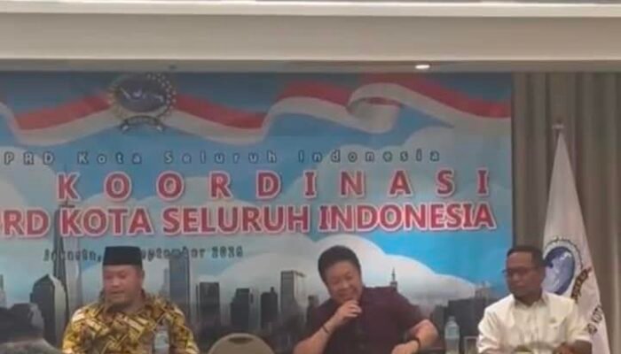 Ketua DPRD Kota Ambon Moritz Tamaela Terpilih sebagai Sekjen ADEKSI