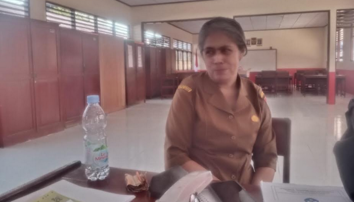 Dana BOS SD Inpres 27 Ambon Diduga  Untuk Bayar Tukang